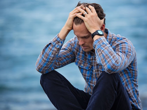 what are intrusive thoughts